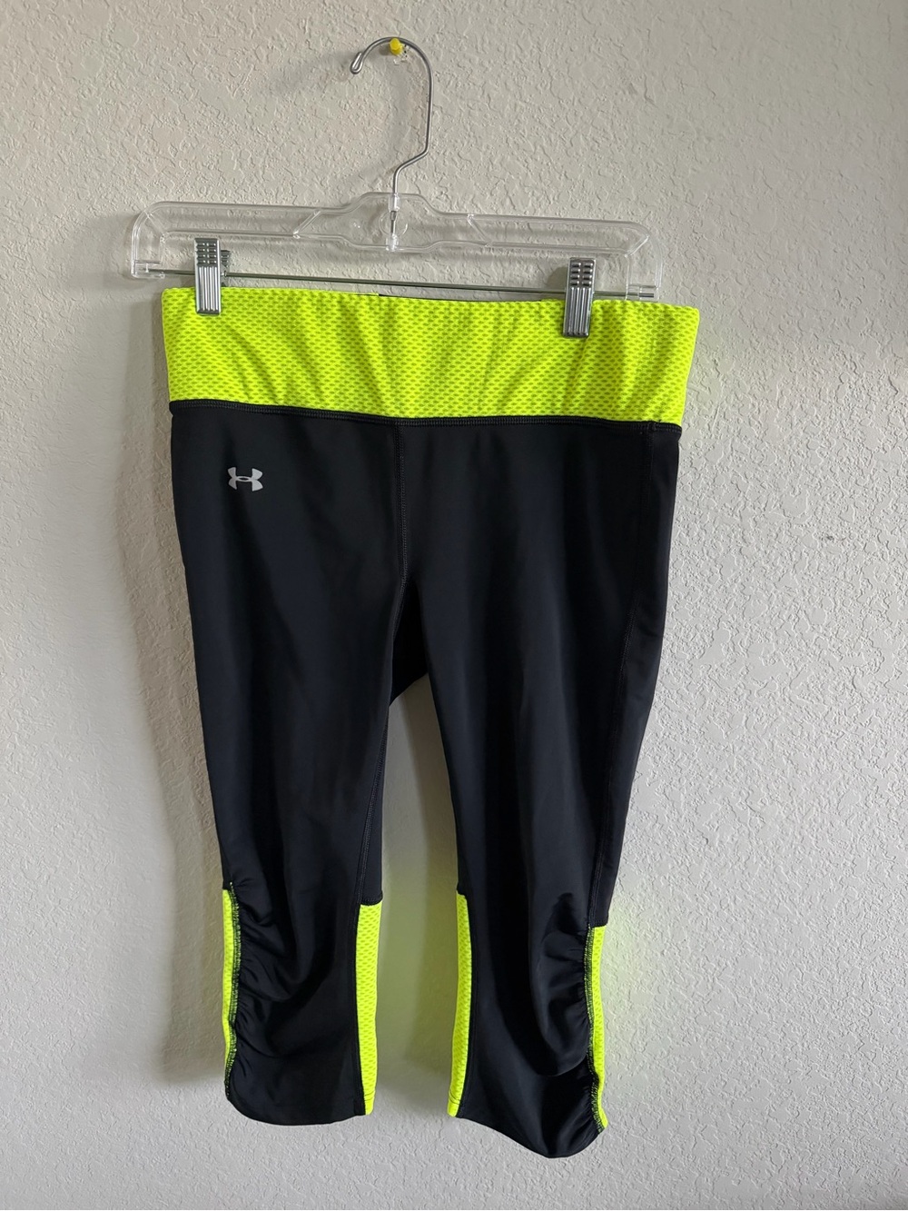Under Armour Black & Neon Yellow Girls' Athletic Capris